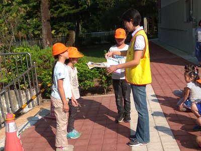 恭賀!本校小朋友莊靜宜和李季芳小朋友參加新聞小主播和本土鄉土比賽獲得佳績圖片