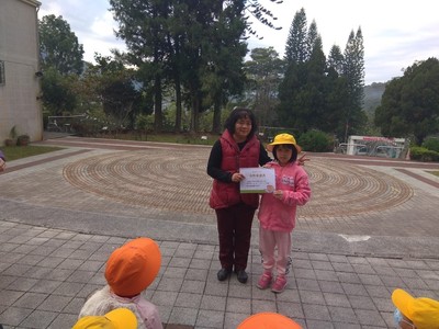 恭賀!本校王昀琍在國語日報獲得小作家證書圖片